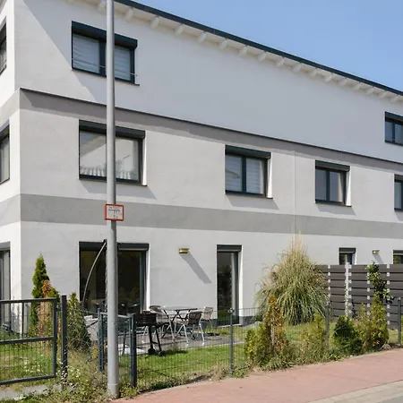 Neubau 1 *