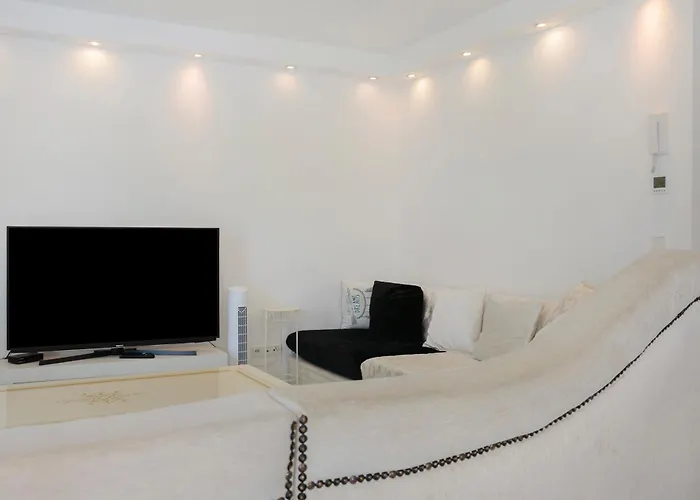 Neubau 1 Vakantiehuis *