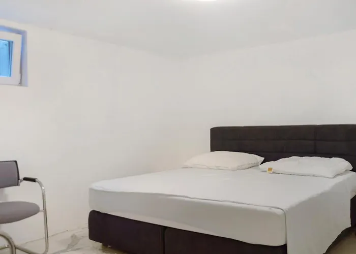 Neubau 1 Vakantiehuis