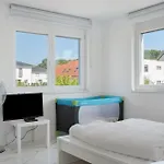 Neubau 1