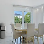 Neubau 1 Ferienhaus